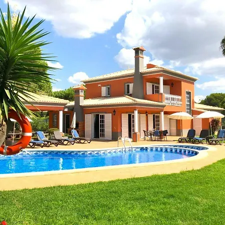 5 Bedroom Private Tenazinha Iii, Pool, Garden, Bbq *