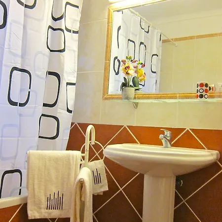 5 Bedroom Private Tenazinha Iii, Pool, Garden, Bbq 别墅 阿尔布费拉
