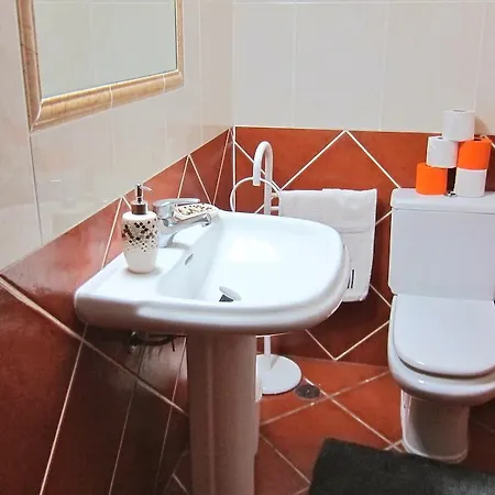 别墅 5 Bedroom Private Tenazinha Iii, Pool, Garden, Bbq *