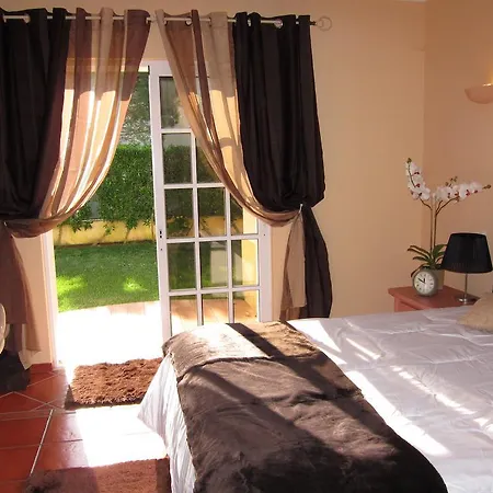 5 Bedroom Private Tenazinha Iii, Pool, Garden, Bbq 阿尔布费拉
