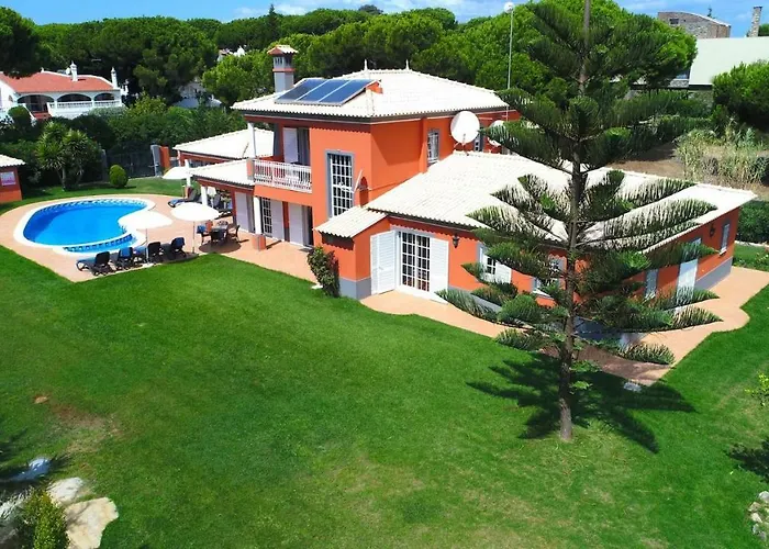 5 Bedroom Private Tenazinha Iii, Pool, Garden, Bbq Albufeira